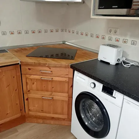 Alina Leku بيت للعطل